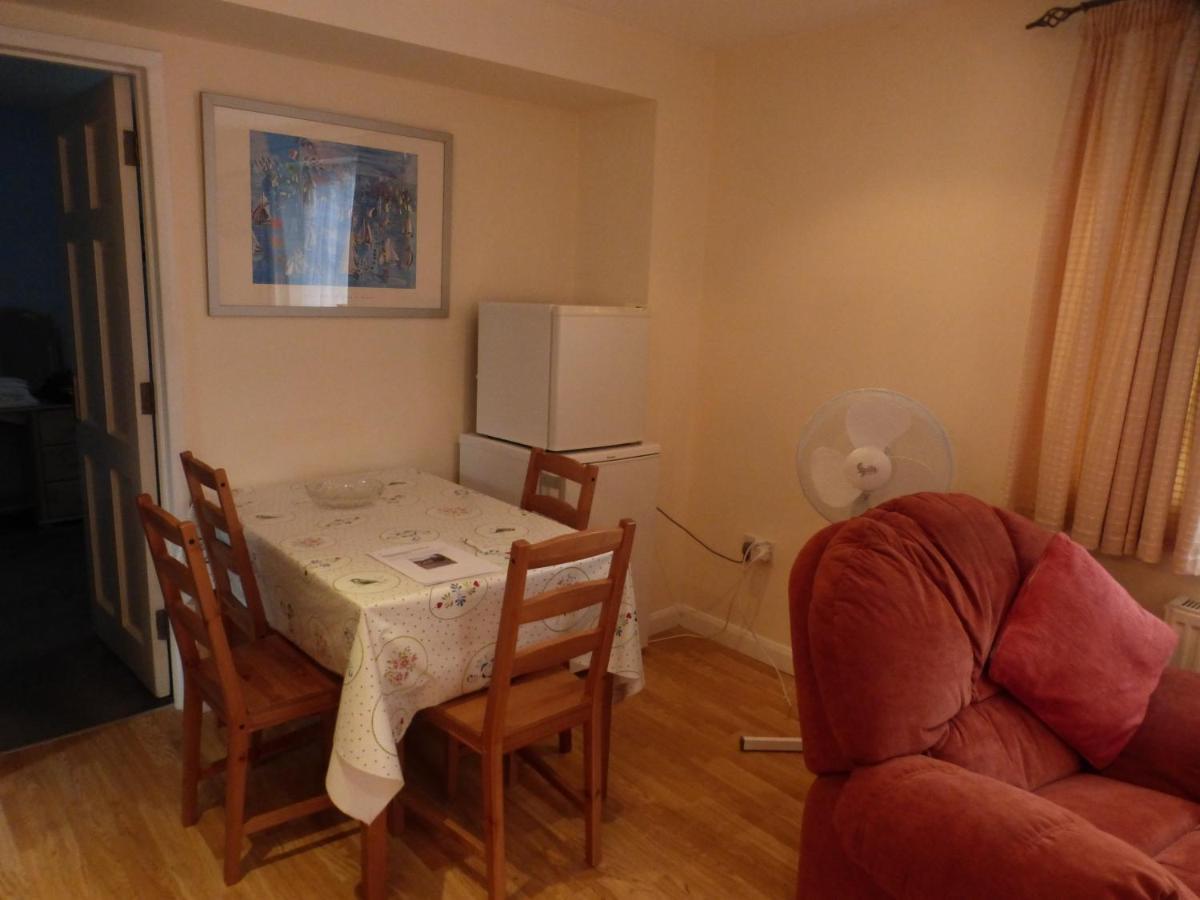 Self-Contained Private Apartment Barnet Bagian luar foto