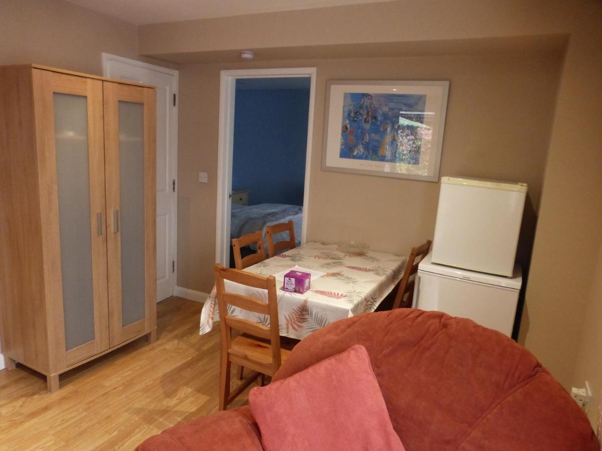 Self-Contained Private Apartment Barnet Bagian luar foto
